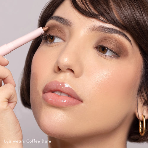 Lua wears wandering eyes shadow stick in the shade coffee date